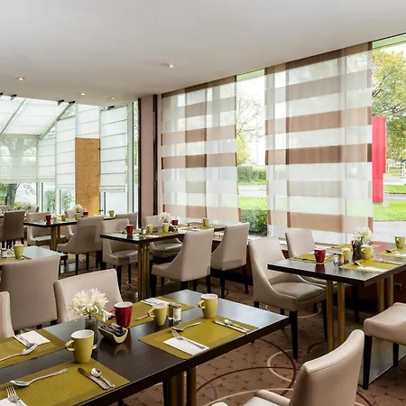 Leonardo Hotel Köln Bonn Airport-2